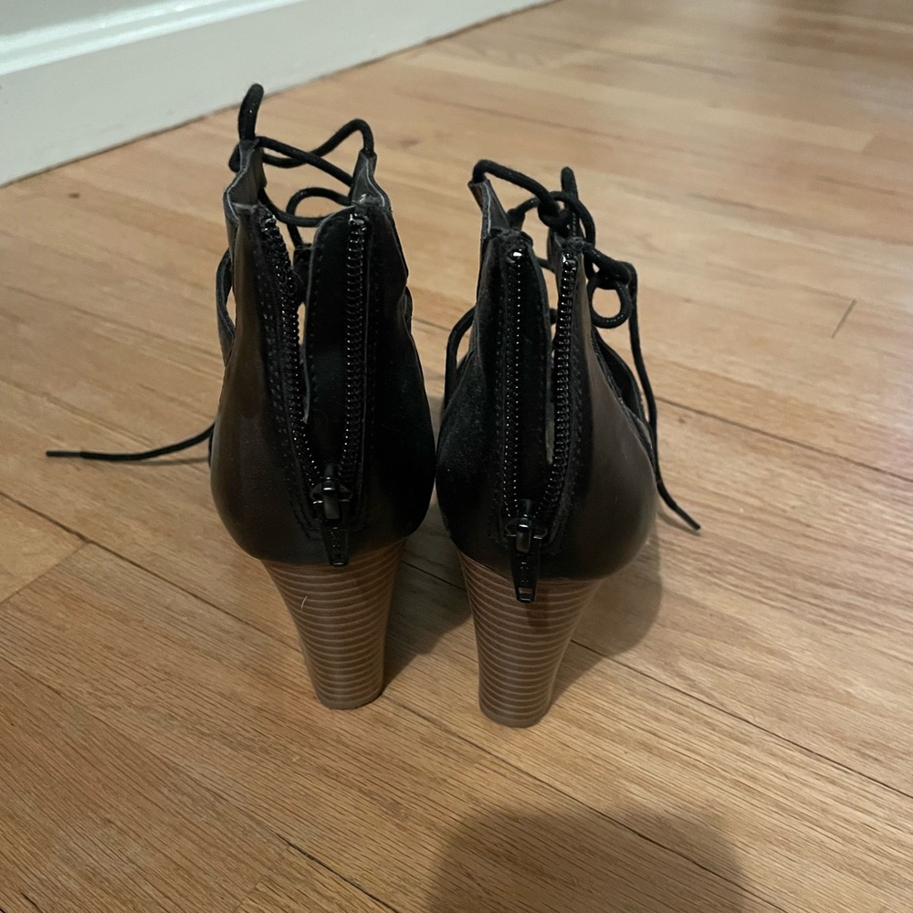 Black sandals - Picture 2 of 3